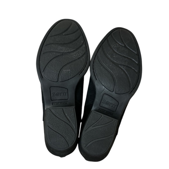 Born Kerri Distressed Leather Ankle Bootie - Picture 11 of 14